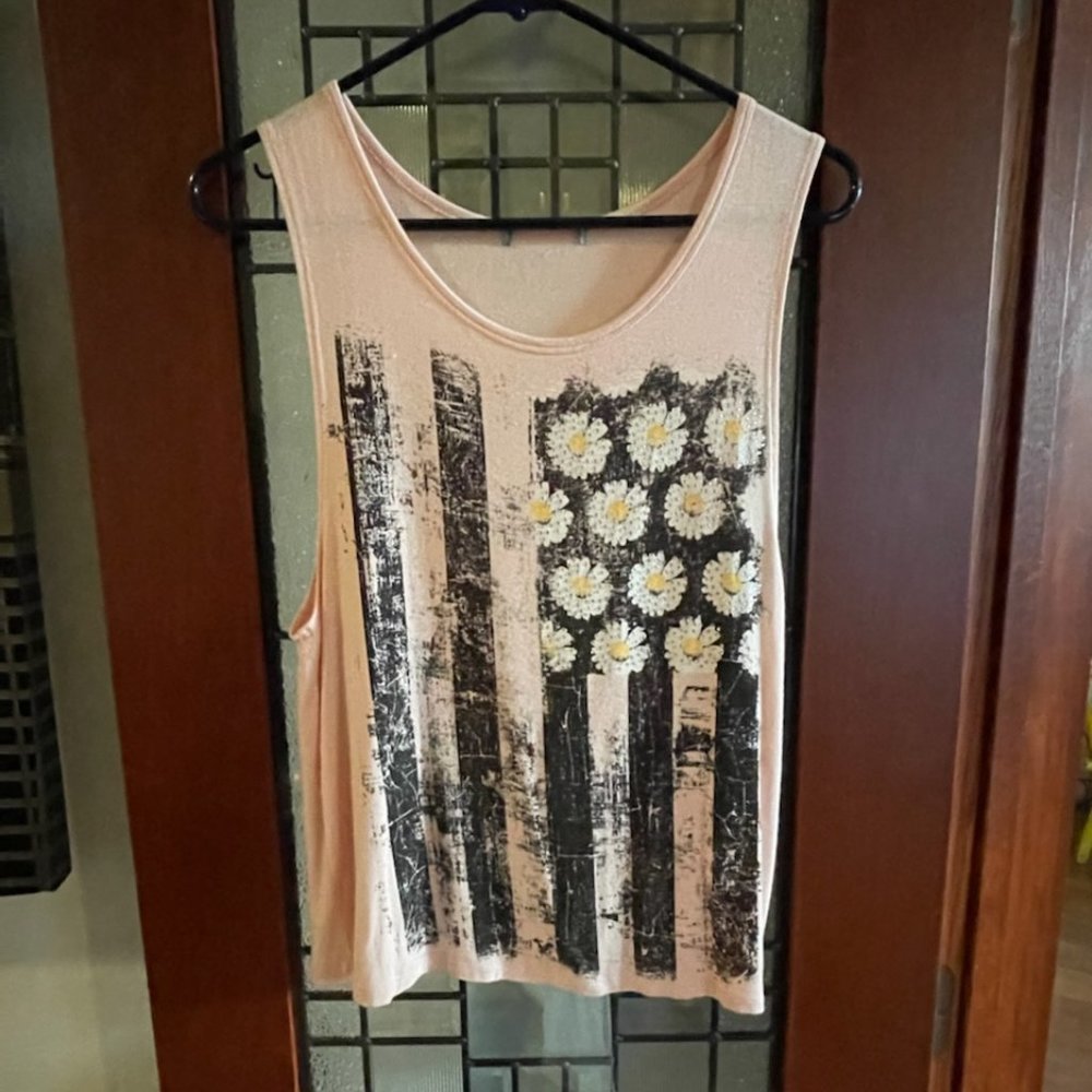 Daisy rhinestone tank
